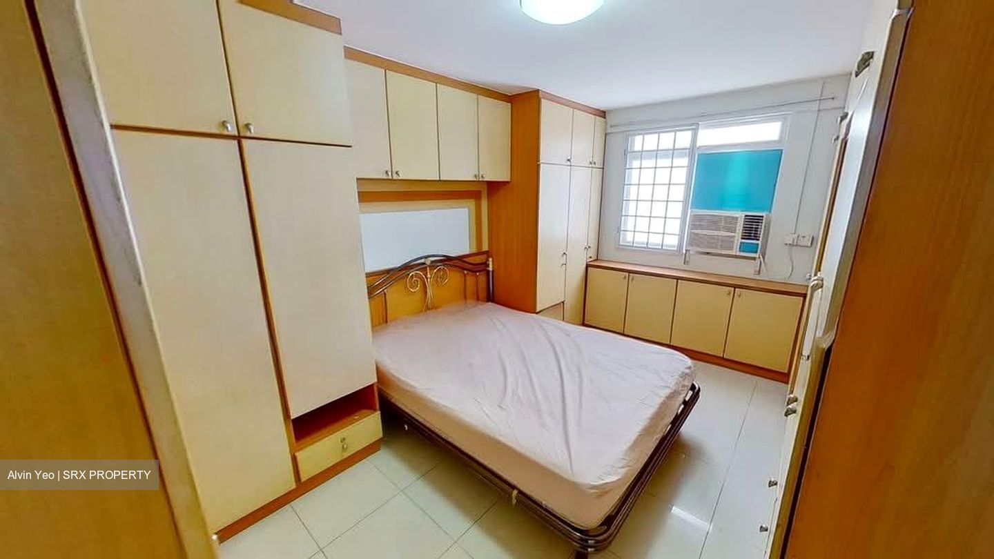 Blk 97 Crescent View (Queenstown), HDB 3 Rooms #558741051